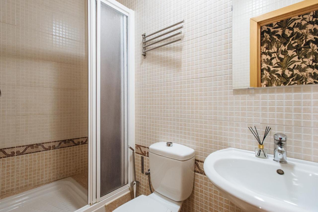 Homeyseville- Bright Apartment At Santa Cruz 6 Pax, Parking Optional 외부 사진