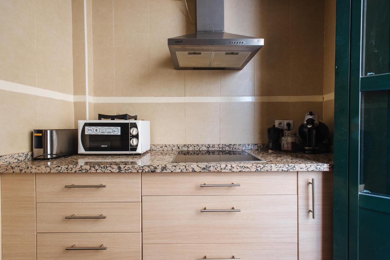 Homeyseville- Bright Apartment At Santa Cruz 6 Pax, Parking Optional 외부 사진