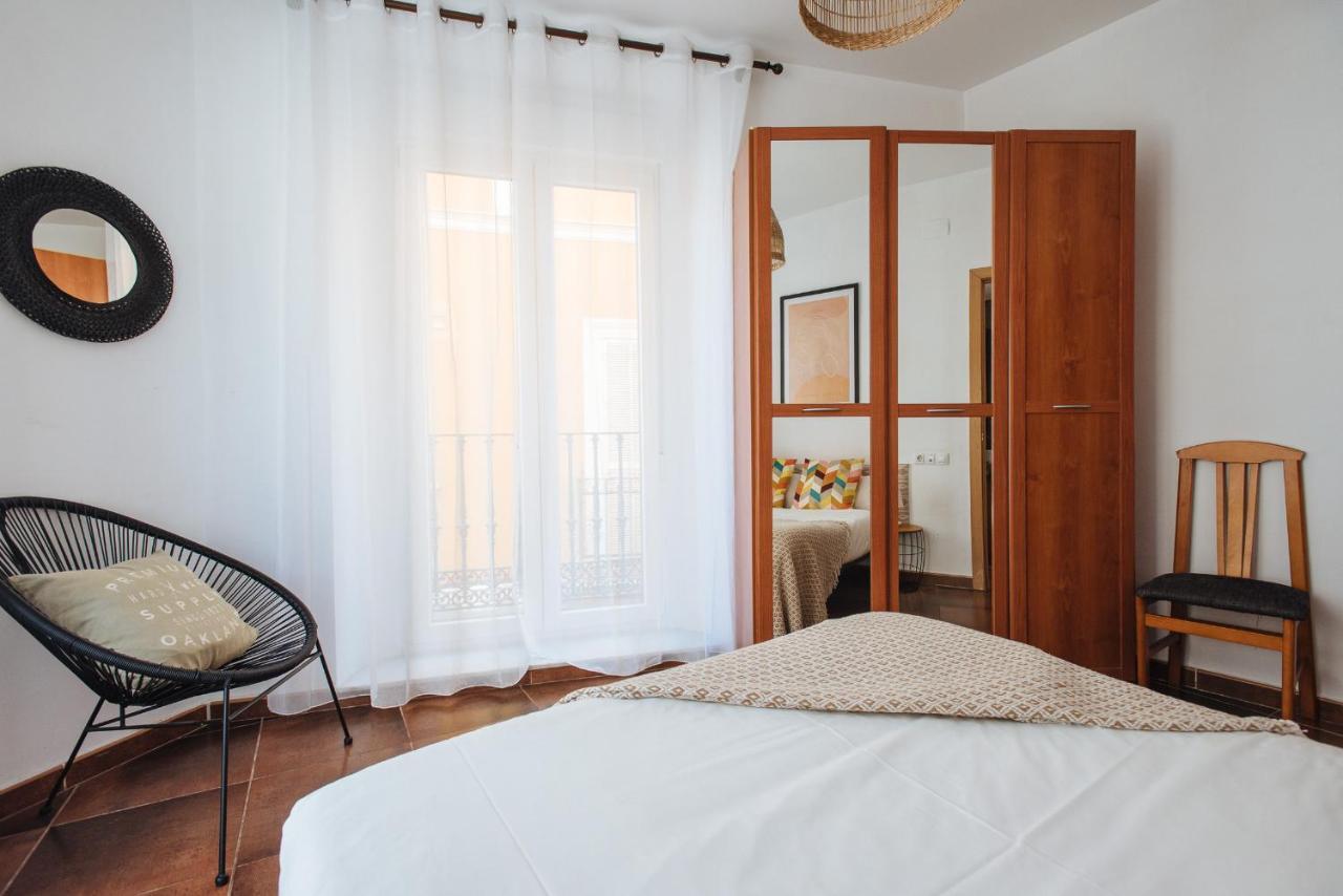 Homeyseville- Bright Apartment At Santa Cruz 6 Pax, Parking Optional 외부 사진