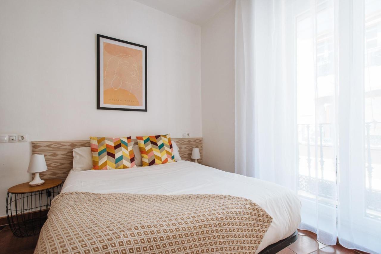 Homeyseville- Bright Apartment At Santa Cruz 6 Pax, Parking Optional 외부 사진