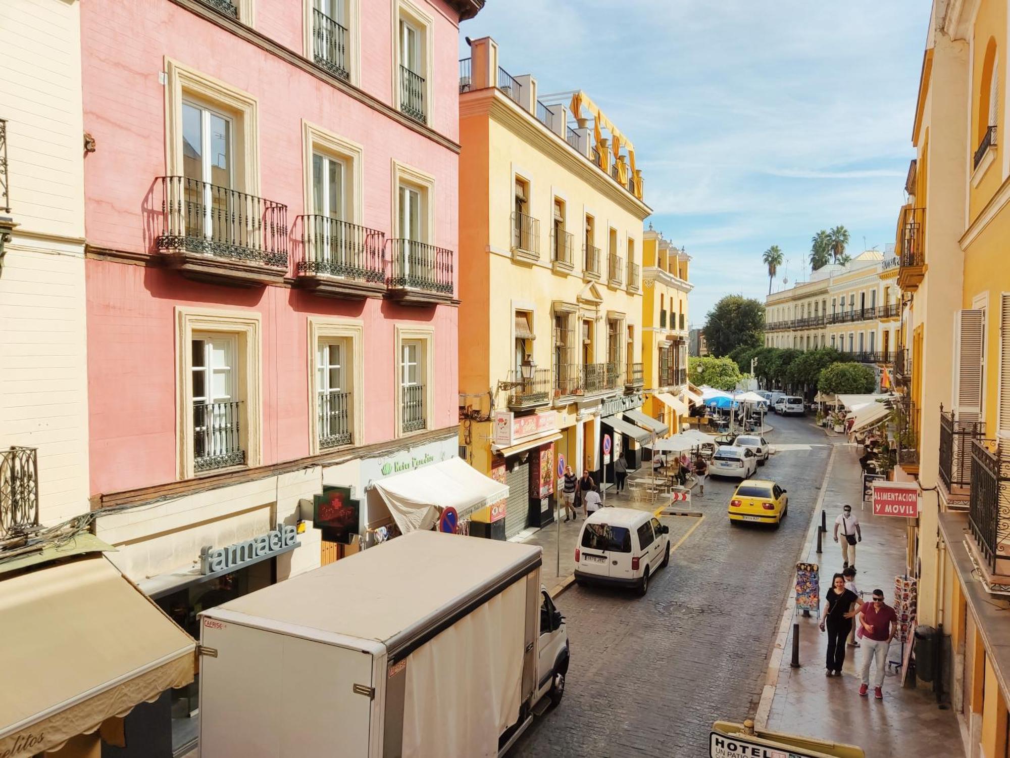 Homeyseville- Bright Apartment At Santa Cruz 6 Pax, Parking Optional 외부 사진